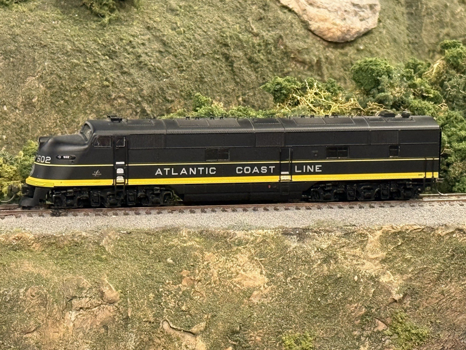 HO Proto 2000 DCC/Tsunami2 SOUND Atlantic Coast Line EMD E6 #502