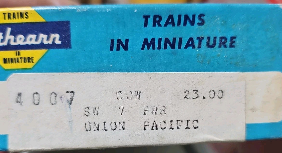 athearn blue box locomotive SW 7 Cow And Caf Set UNION PACIFIC