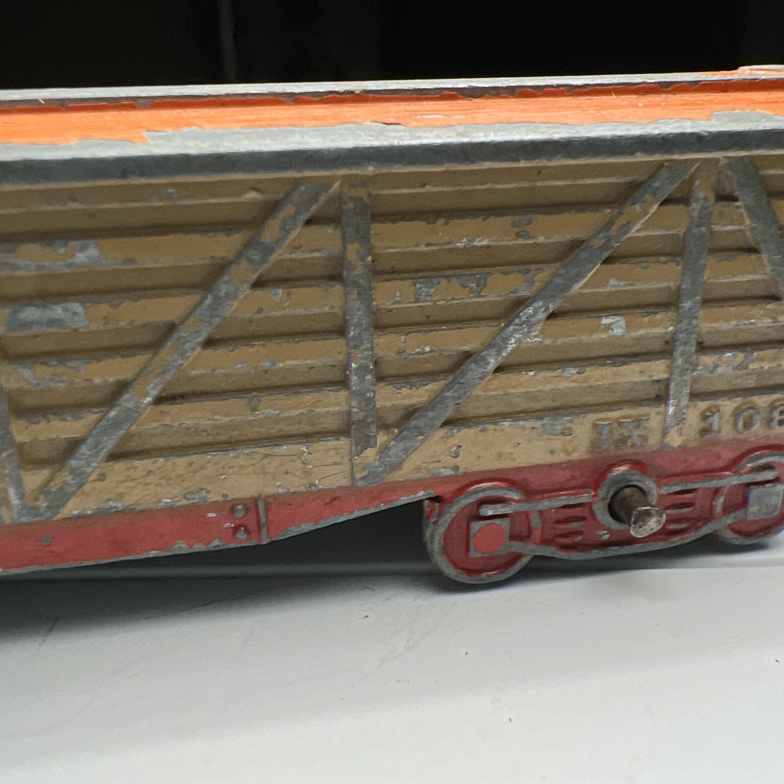 vtg 1939 TOOTSIETOY Train PIONEER STOCK SHIPPERS CAR RAILROAD 5 Inch Orange