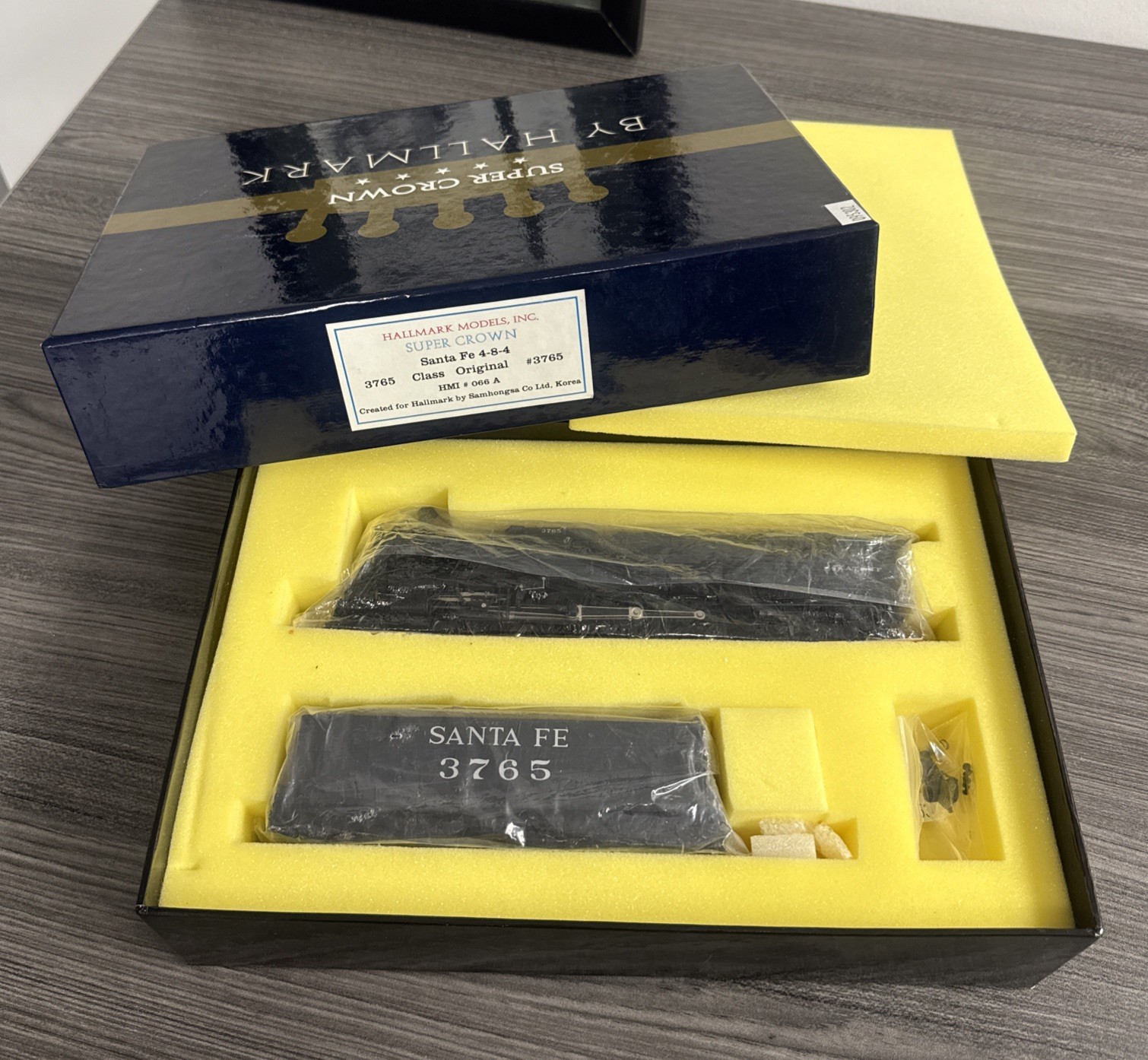 Hallmark Models, Inc. HO Scale Brass Class Original 4-8-4 Santa Fe #3765 – LNIB!