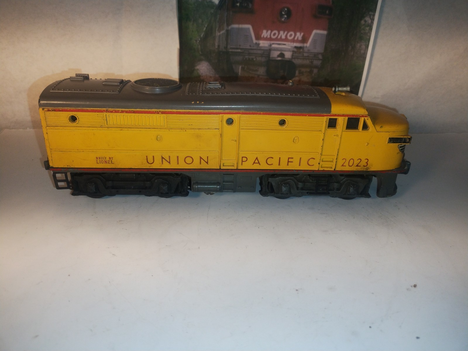 Lionel Union Pacific Alco FA 2023 Diesel Engine O-Gauge Tested Runs