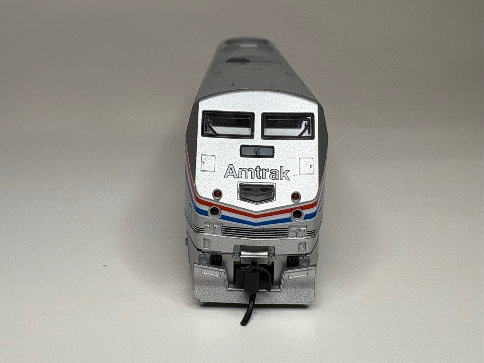 Kato n scale Amtrak P42 Phase III Set of 2 #9, #53 Very Clean! MPN #106-6101