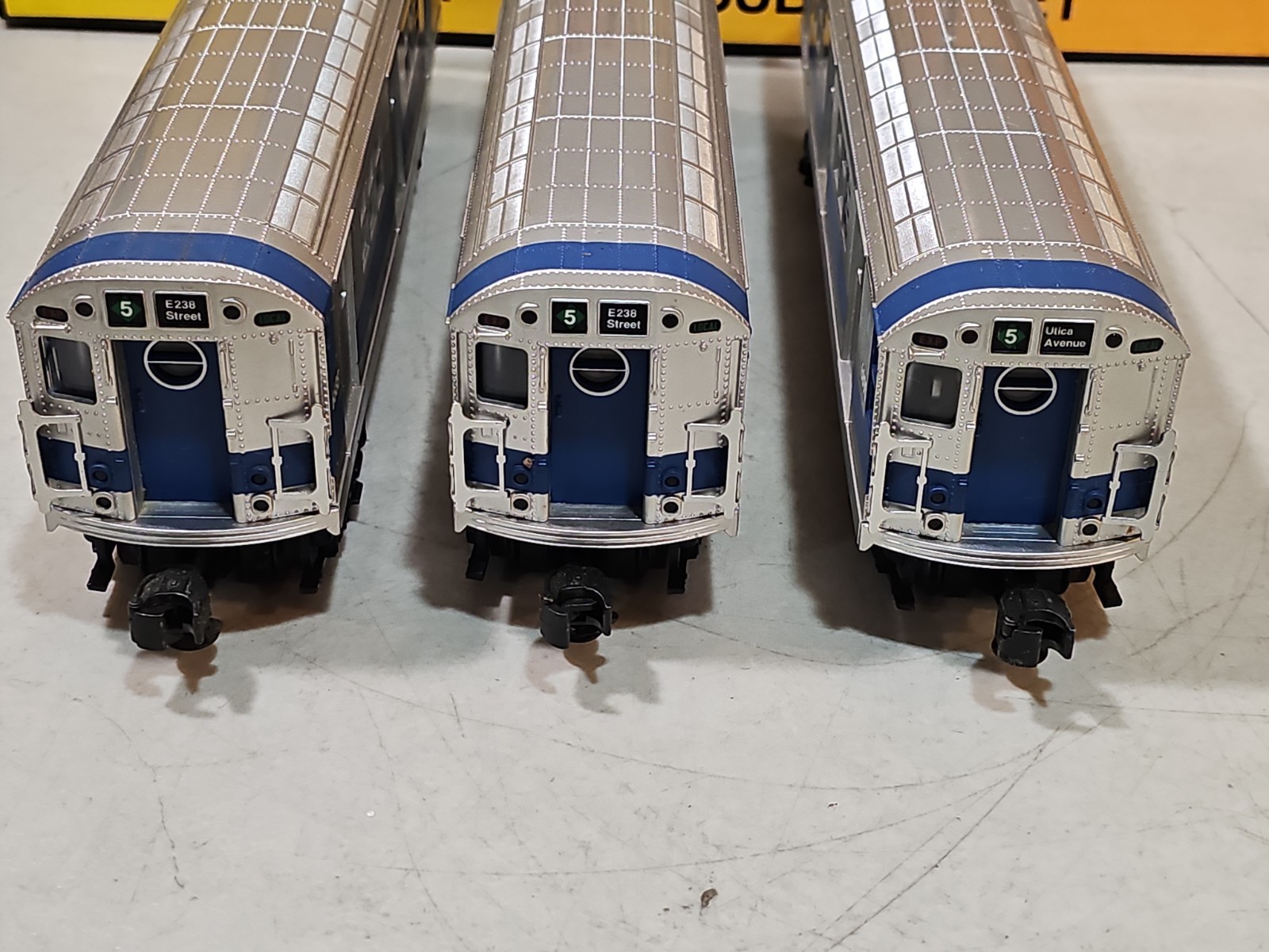 MTH Rail-King O Gauge R-17 NYC Metropolitan 3-Car Subway Set W/Proto Sound MINT!