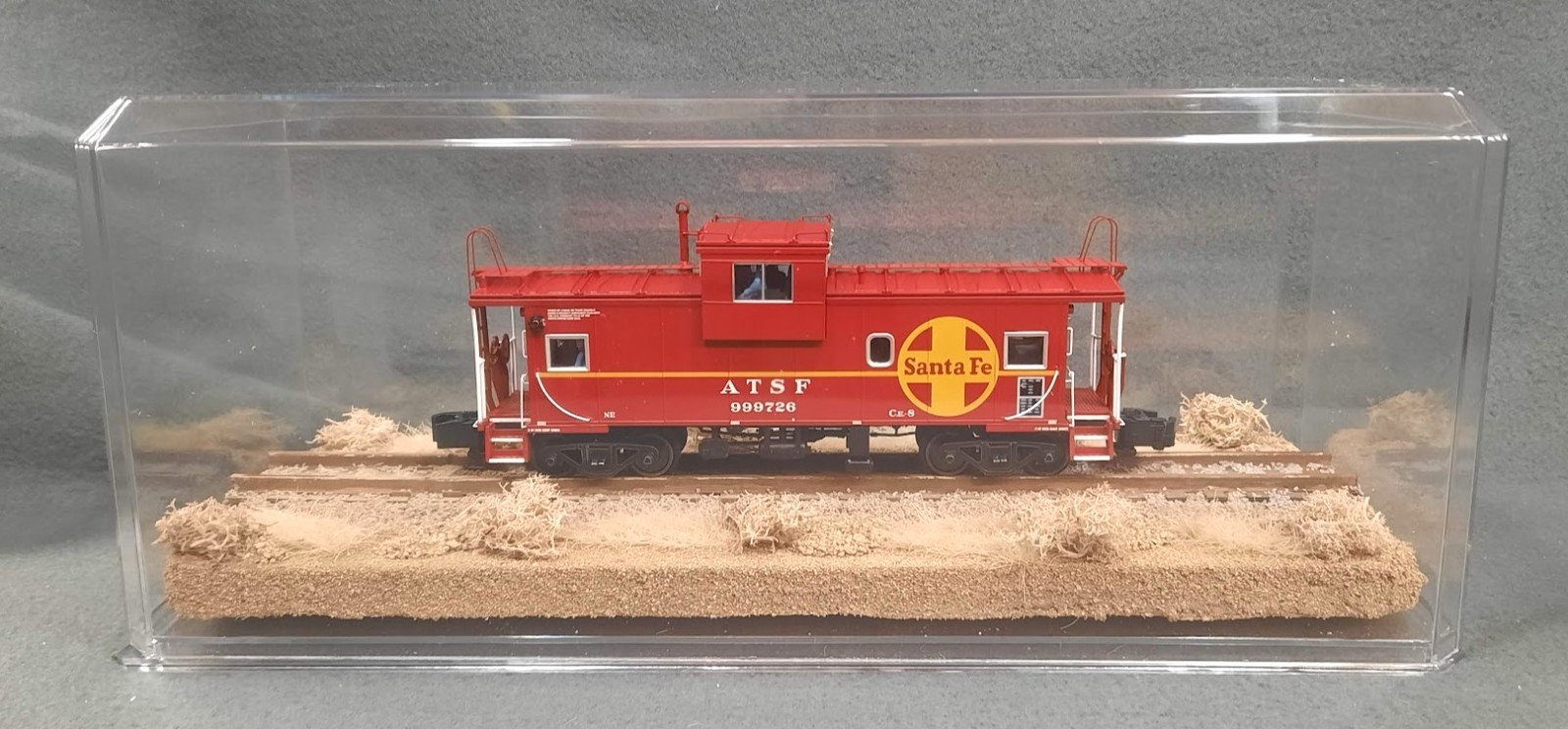 S SCALE 13″ SINGLE TRACK DISPLAY CASE- “DESERT SCENE”-FOR ANY S TRAINS