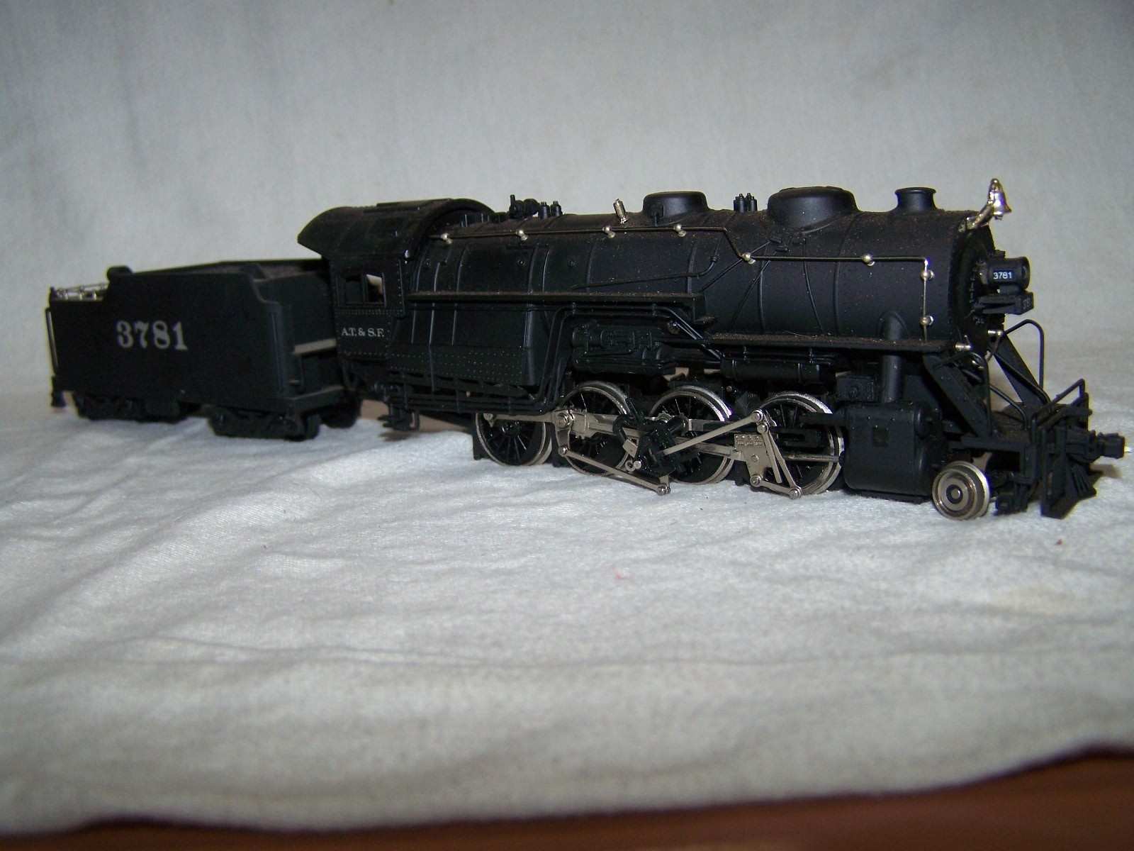 Bachmann #0651 HO Scale 2-8-0 Consolidation Santa Fe(DC)