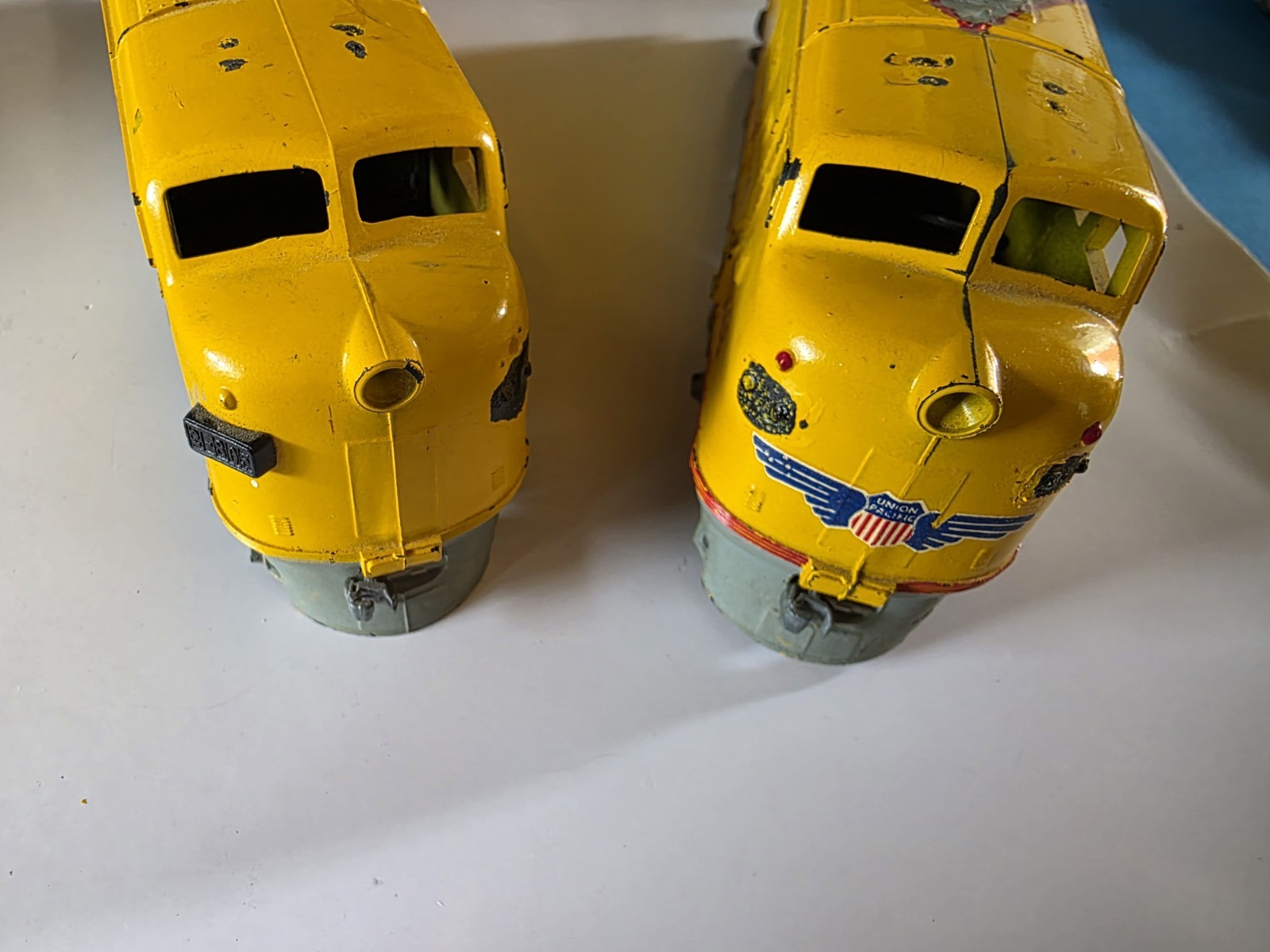 Union Pacific O Gauge Diesel Locomotive Body Shell 1468/1468B Yellow Gray Red