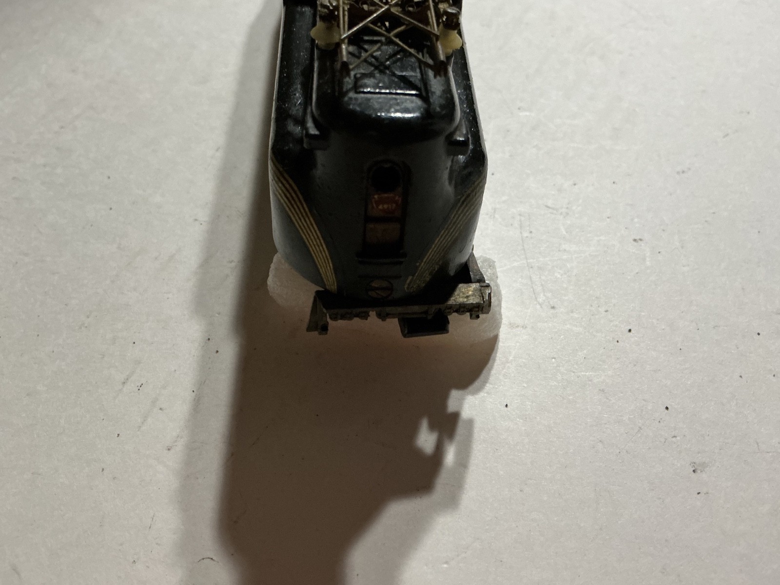 Penn Line : HO 1:87, Brunswick Green GG1. late 1950’s. runs good