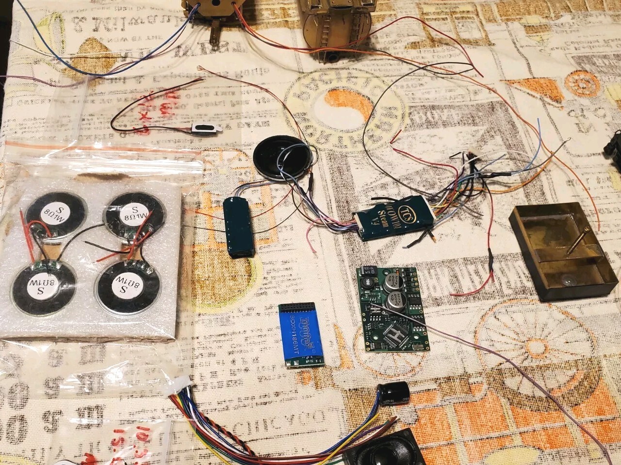A-1 ,R.M.T.&.T – DCC Sound Decoder install Gold package 295.00.