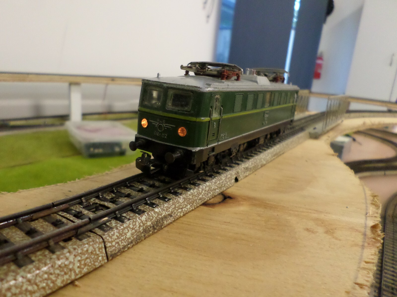 Märklin 3036 HO OBB Austrian Railways 3 Rail Electric Locomotive, Analogue C5