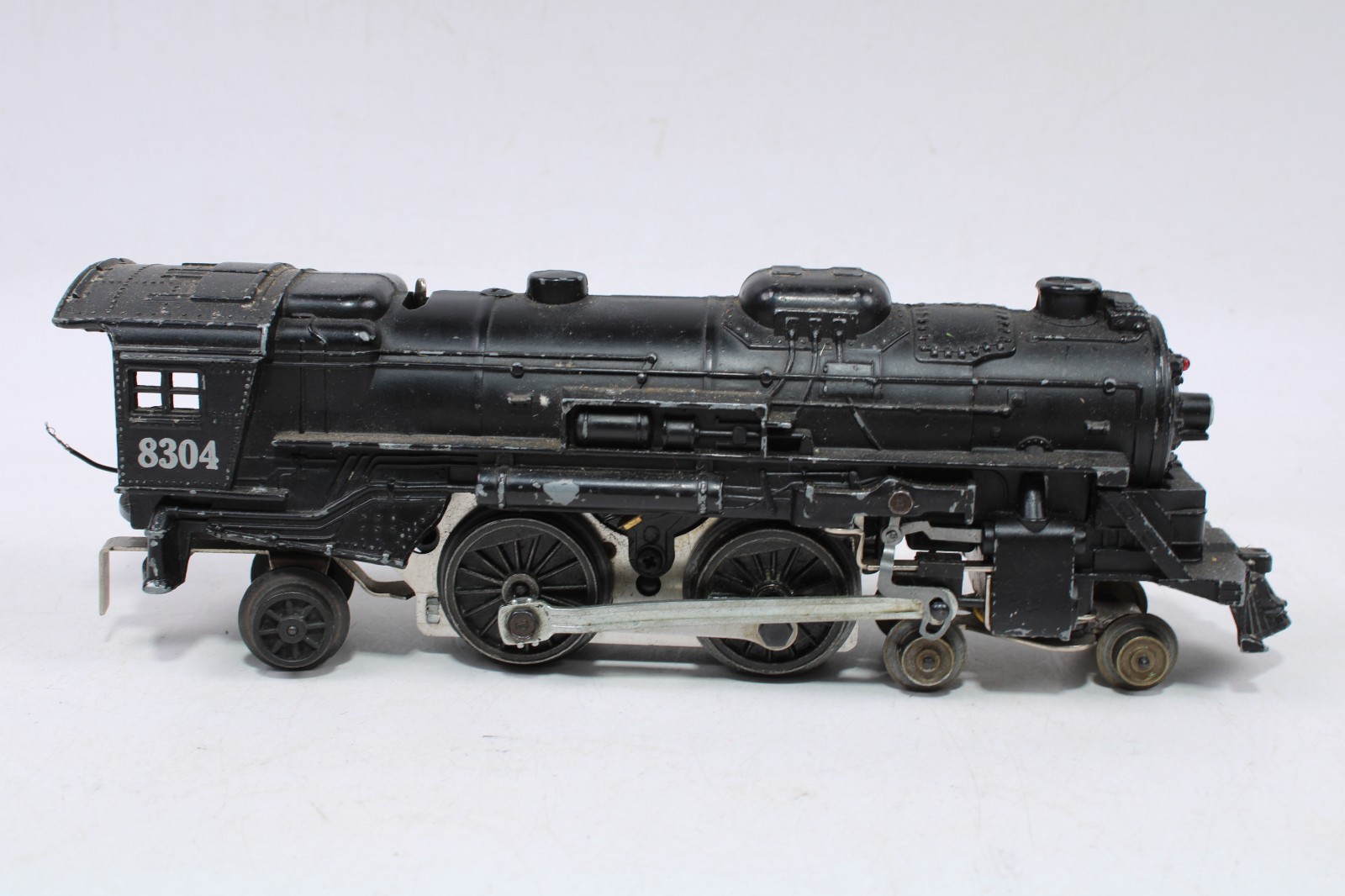 Lionel 8304 O Gauge 2-4-2 Steam Switcher Locomotive Scout Series