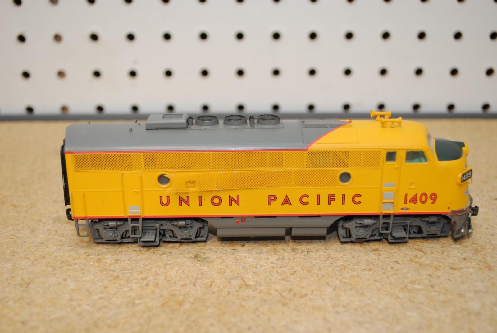 InterMountain Railway Co. 49103-12 Union Pacific #1409 EMD F3A Diesel Loco HO