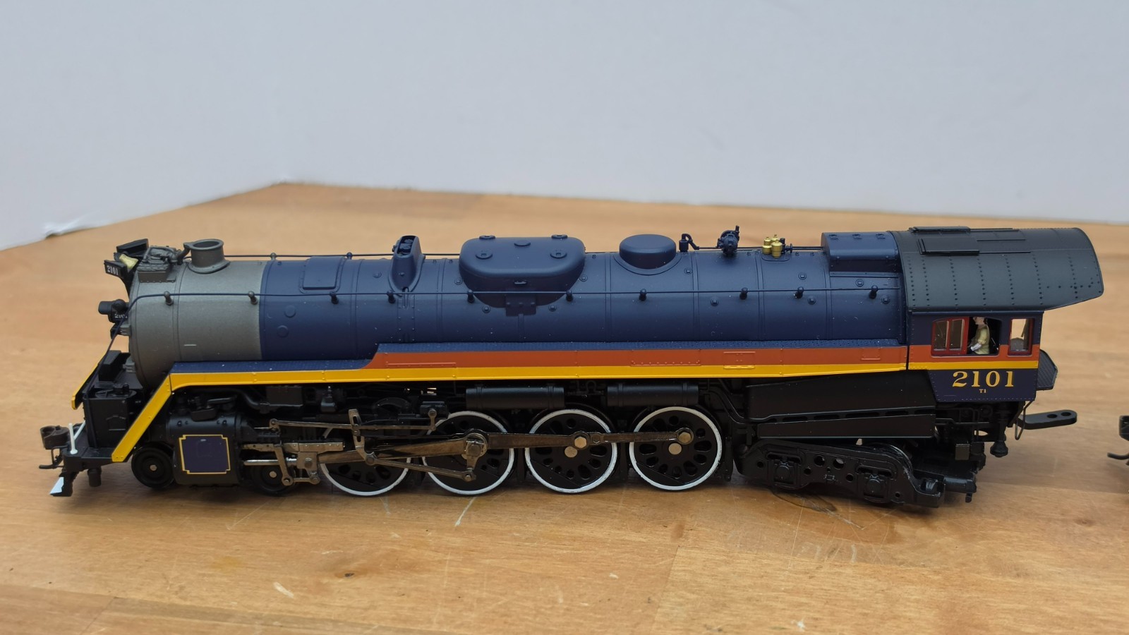 Precision Craft Models HO Reading T1 4-8-4 Chessie Steam Special Locomotive 598