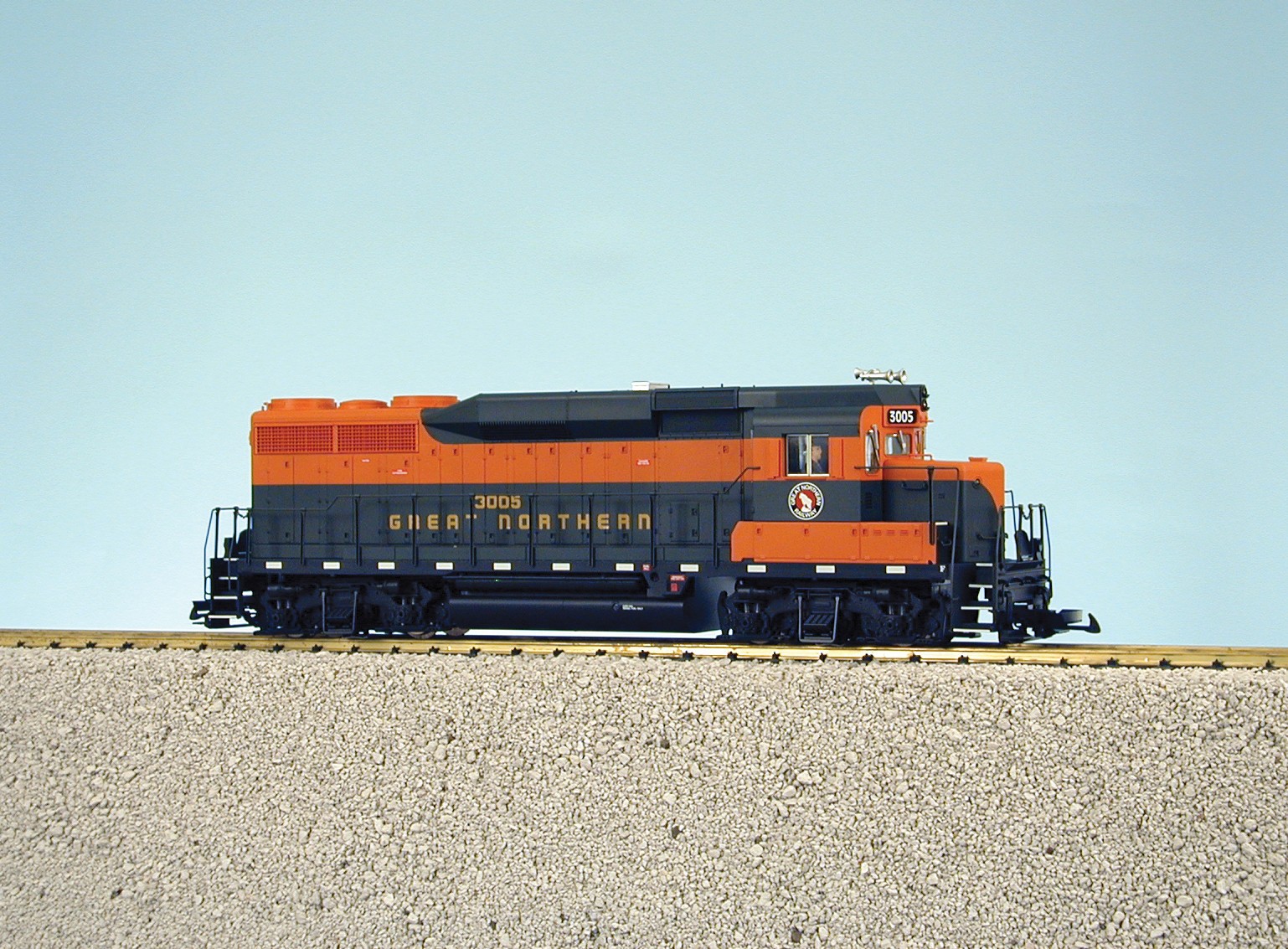 USA Trains G Scale R22463 GREAT NORTHERN GP30 GREEN/ORANGE Locomotive GP-30