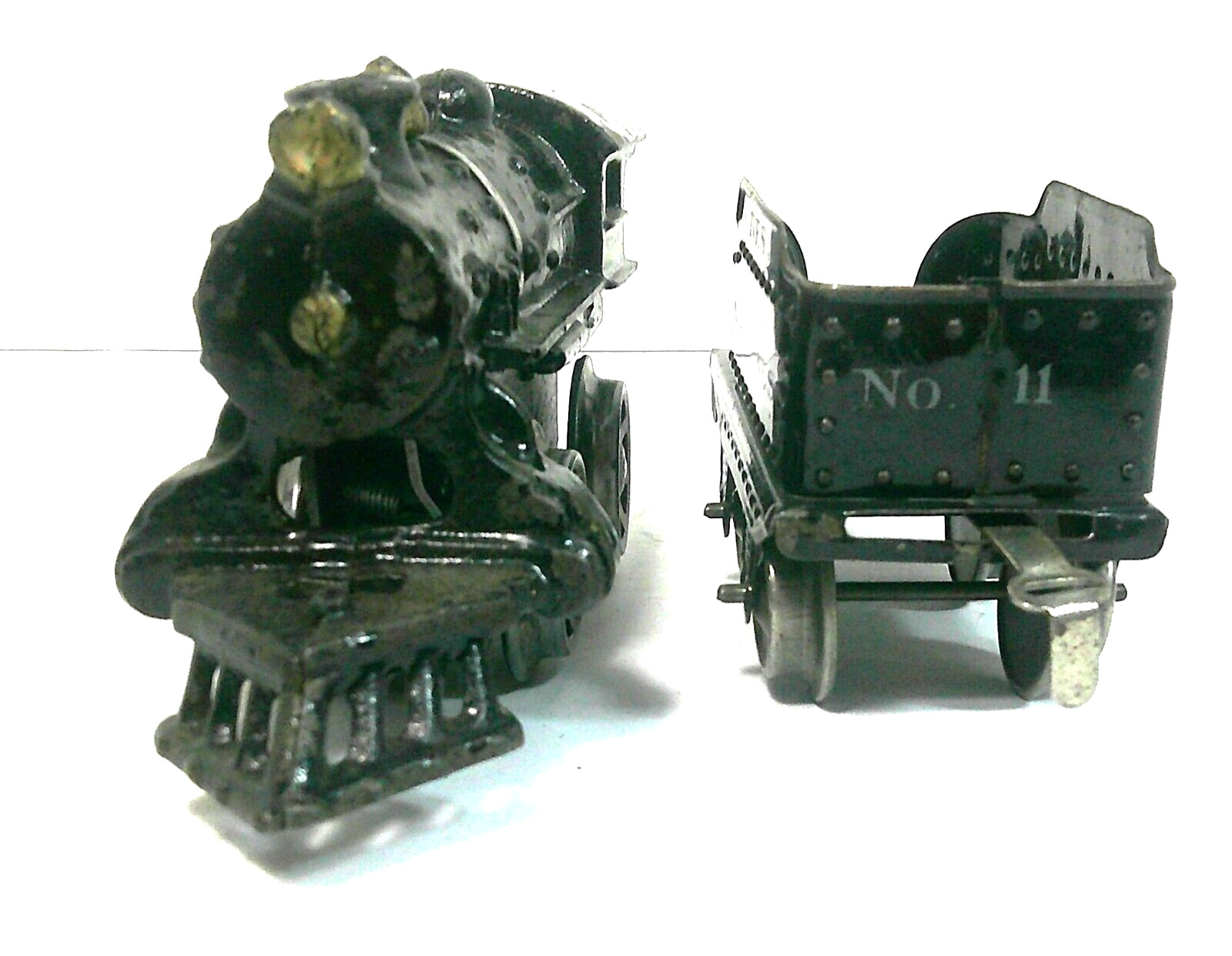 Ives #1 Cast Iron 0-4-0 Mechanical Wind-Up Steam Locomotive w/#11 Tender