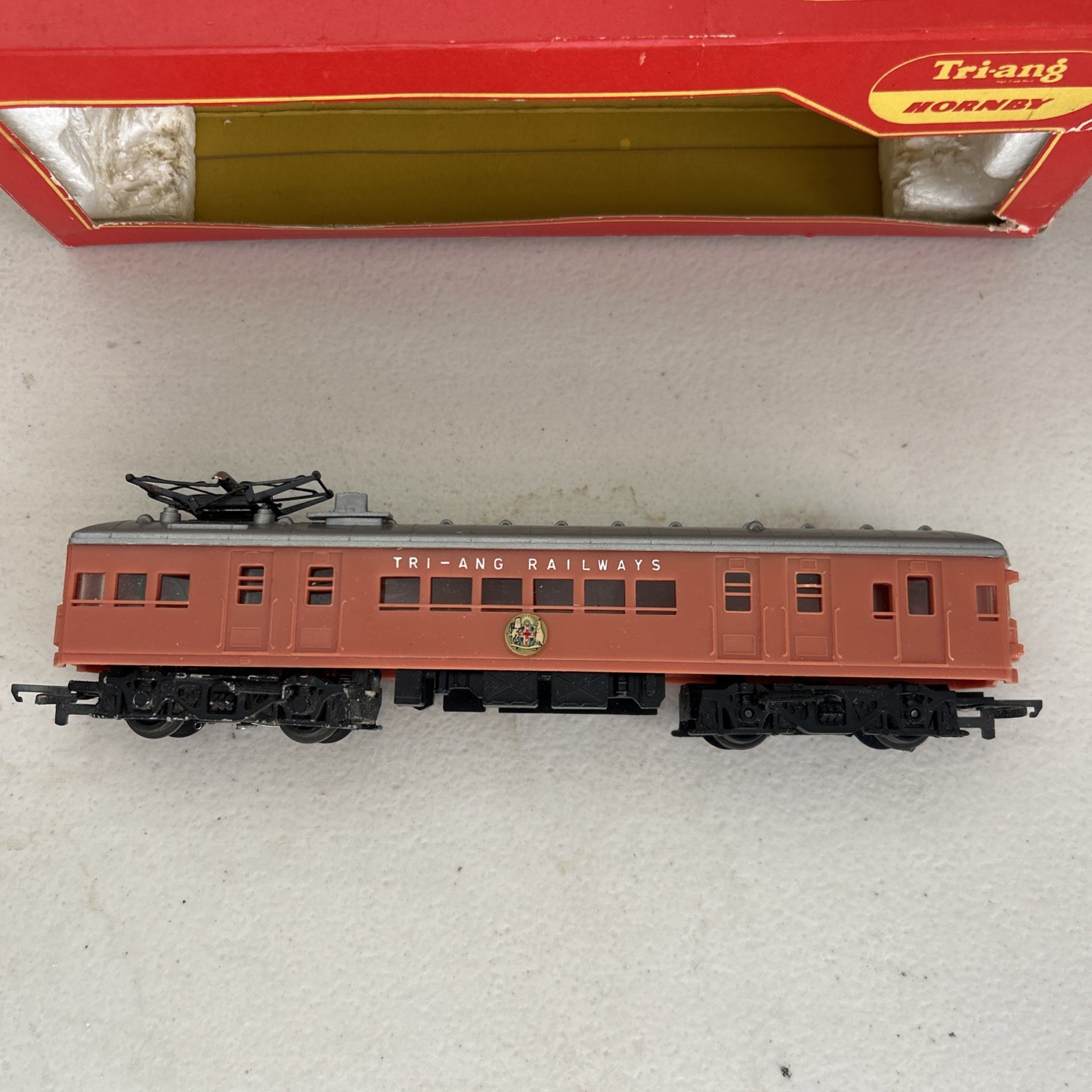 Tri-ang Hornby R.450A Suburban Car. NSW “Red Rattler”