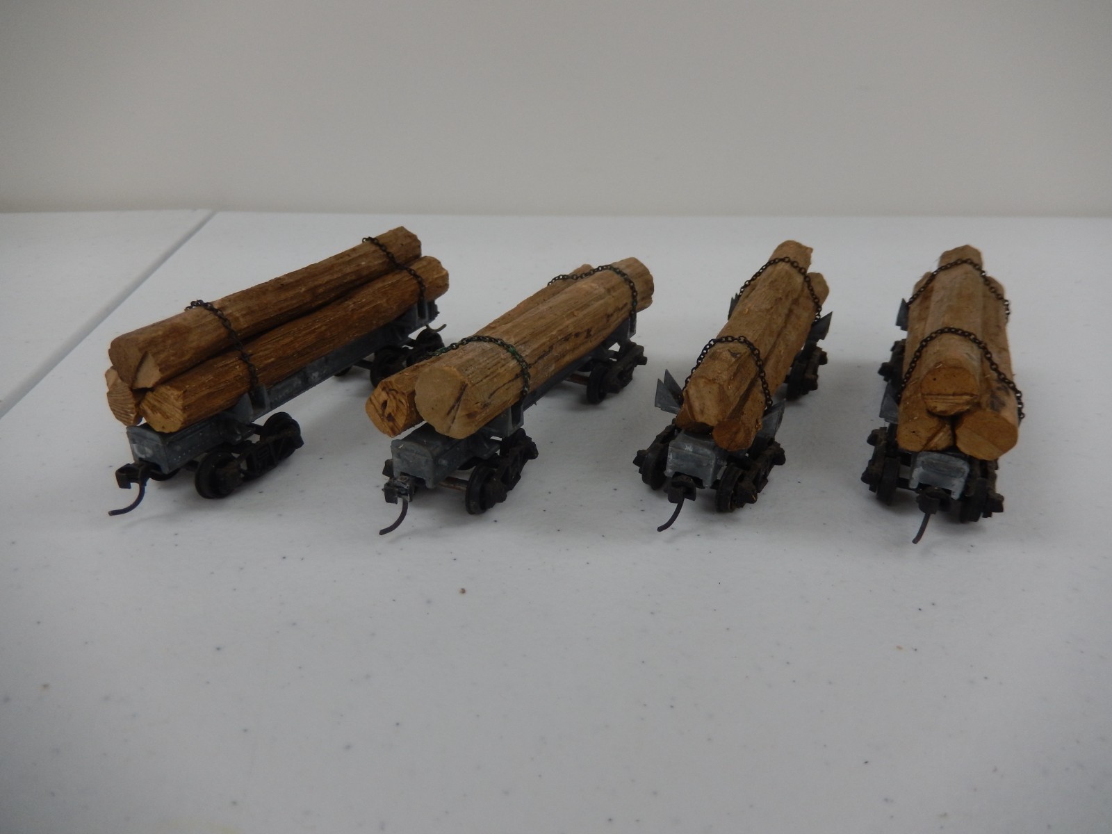 MDC Roadhouse Mythical Empires Climax 2787 Campbell Lumber + 4 Kadee Log Cars