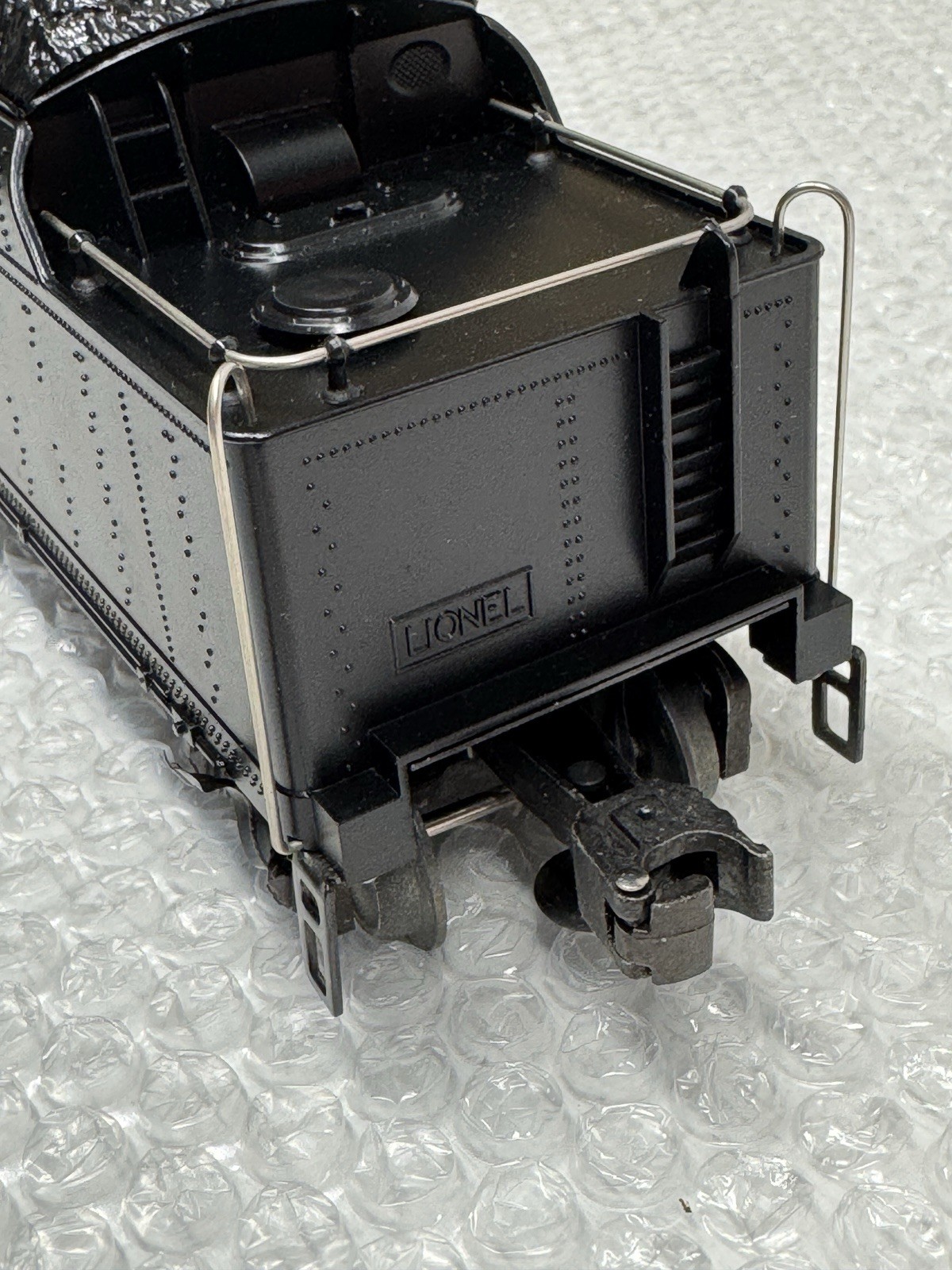 Lionel 6-19833 O Gauge Undecorated Die-Cast 2426 RS Railsounds Steam Tender