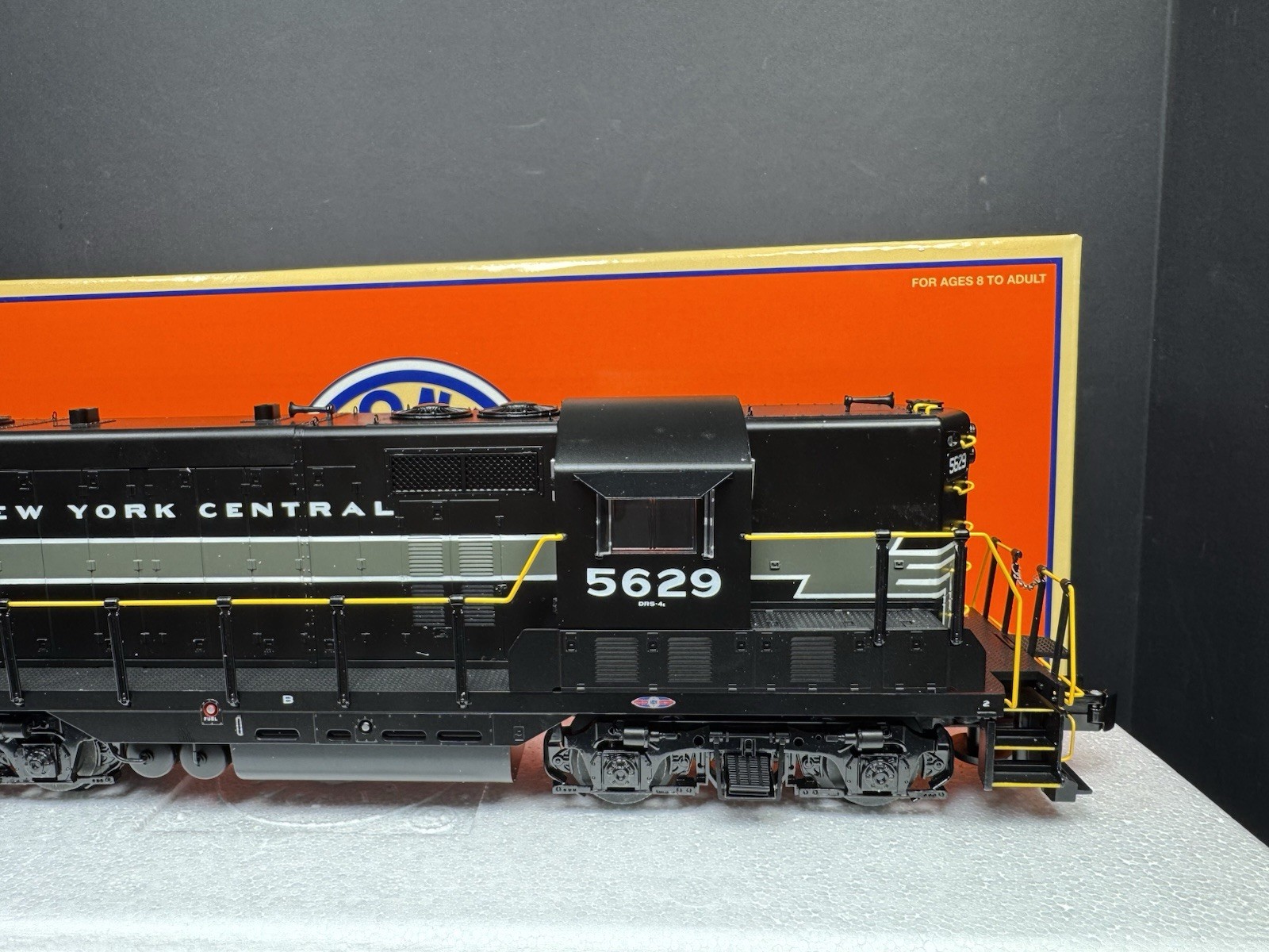 Lionel 6-28562 New York Central NYC GP-7 nonpowered diesel engine #5629 LNIB