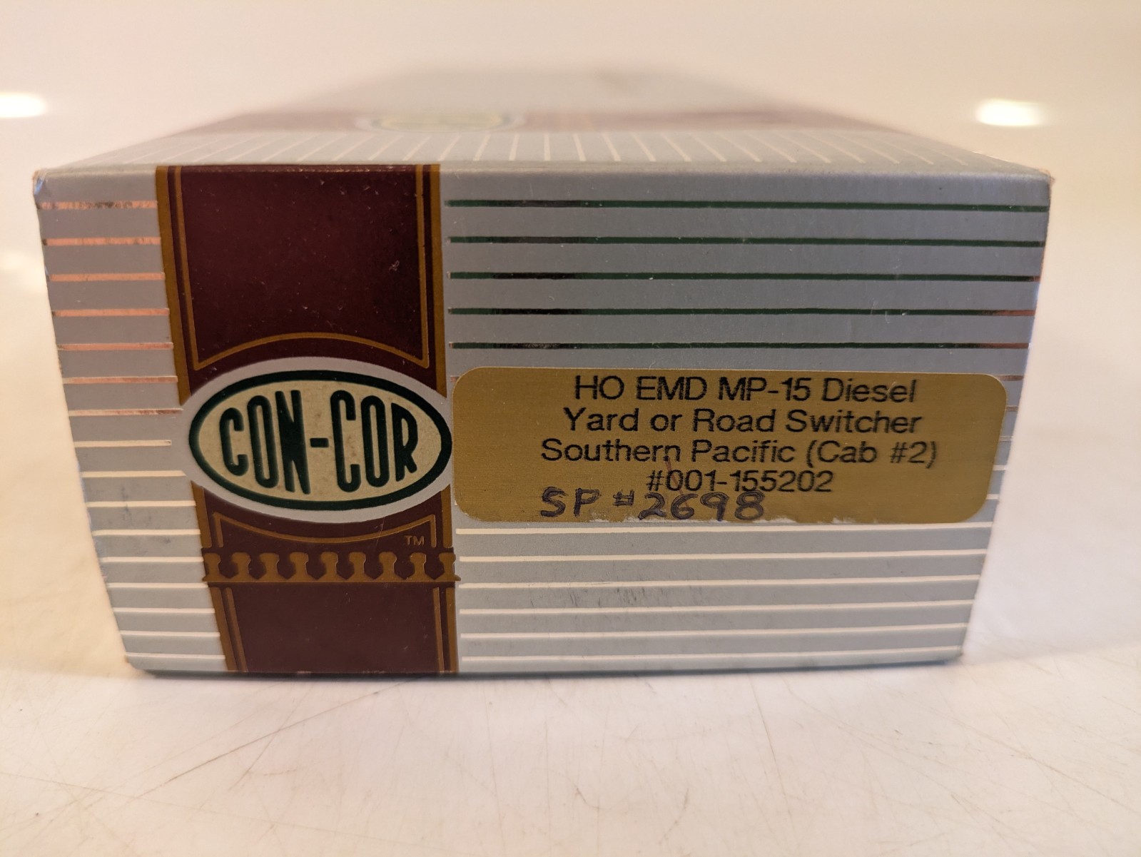 HO EMD MP-15 SP Southern Pacific #2698 DC NIB NOS # 1-155202