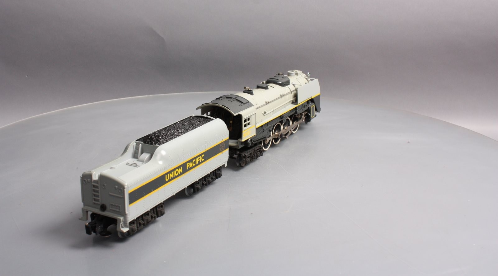 Lionel 6-8002 O Union Pacific Berkshire 2-8-4 Steam Locomotive & Tender #8002 EX