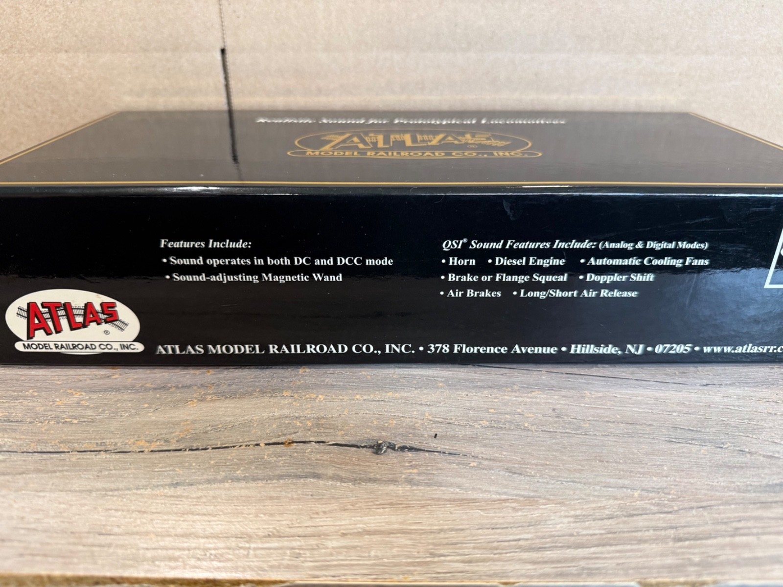 Chessie System (C&O) Road#4182 HO GP40-2 Locomotive Atlas Master Series Gold