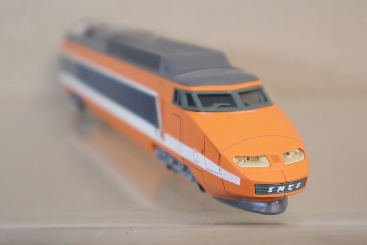 LIMA 201099 SNCF TGV HIGH SPEED LOCOMOTIVE NON POWERED DUMMY CAR BOXED op