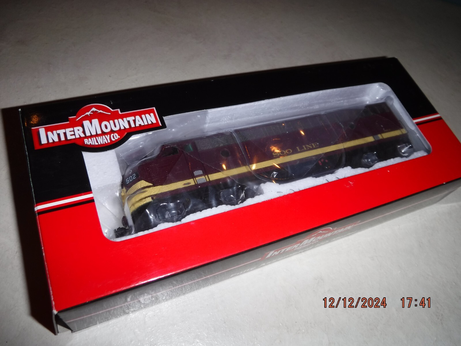 INTERMOUNTAIN HO FP7A SOO LINE – MAROON LOCOMOTIVE #502A ITEM #49946-06 – NEW!