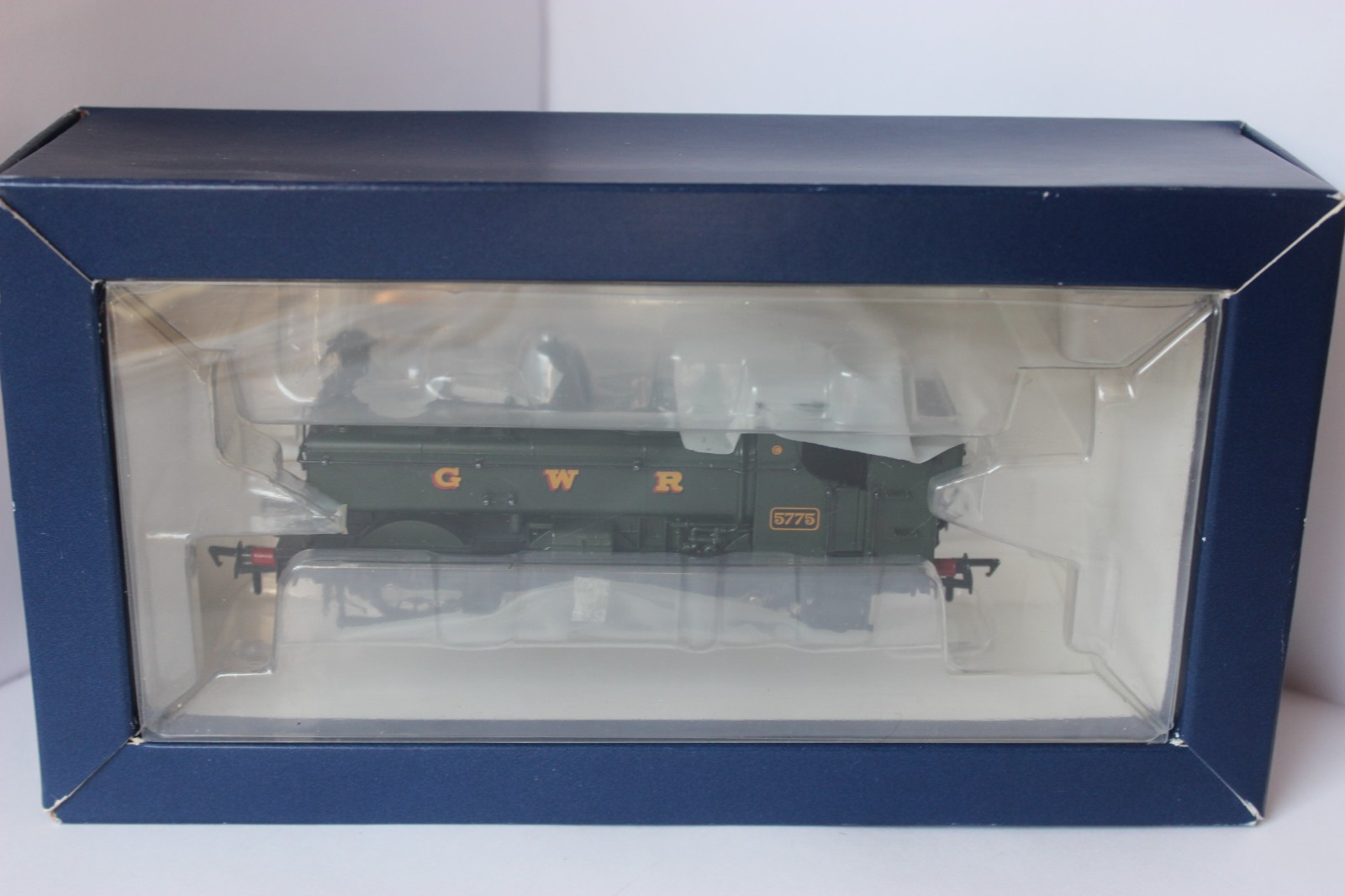 Bachmann 32-215 Class 57XX GWR Green Pannier Tank 5775 – Boxed