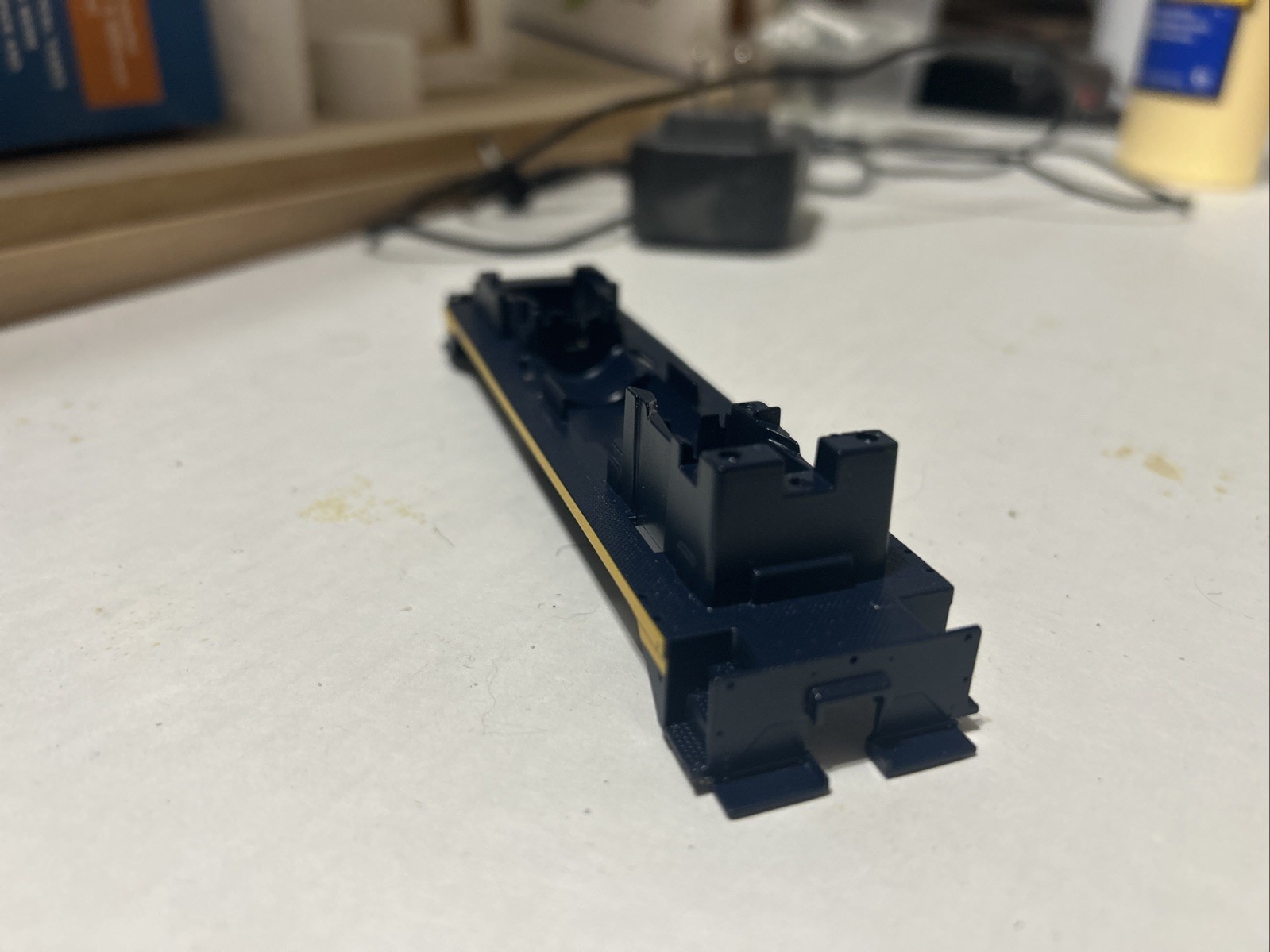 HO Broadway Limited NW2 Chassis – Santa Fe Blue/Yellow