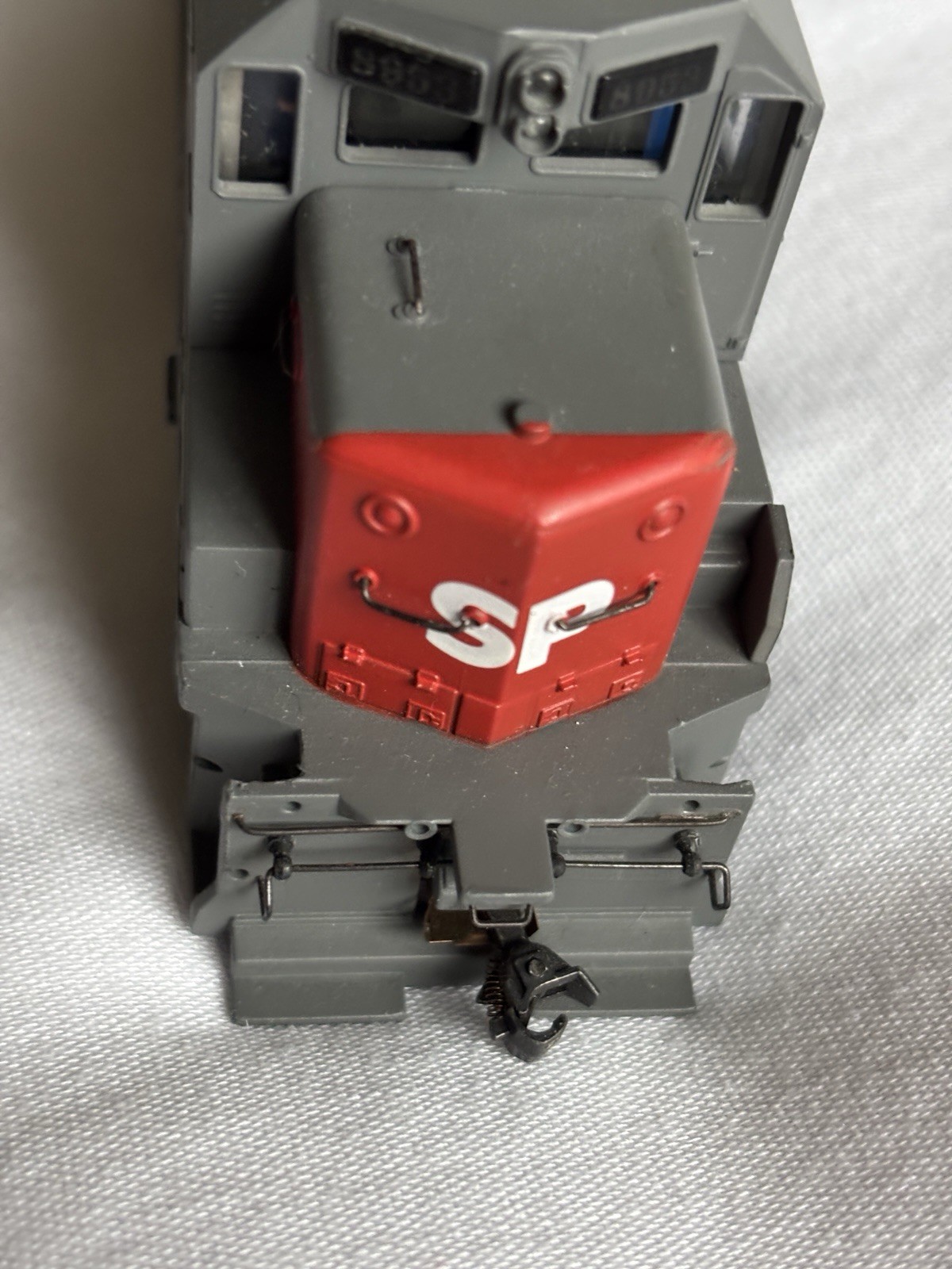 HO Gauge Bachmann 11605 EMD SD45 SOUTHERN PACIFIC Loco 8953 SP “Bloody Nose”