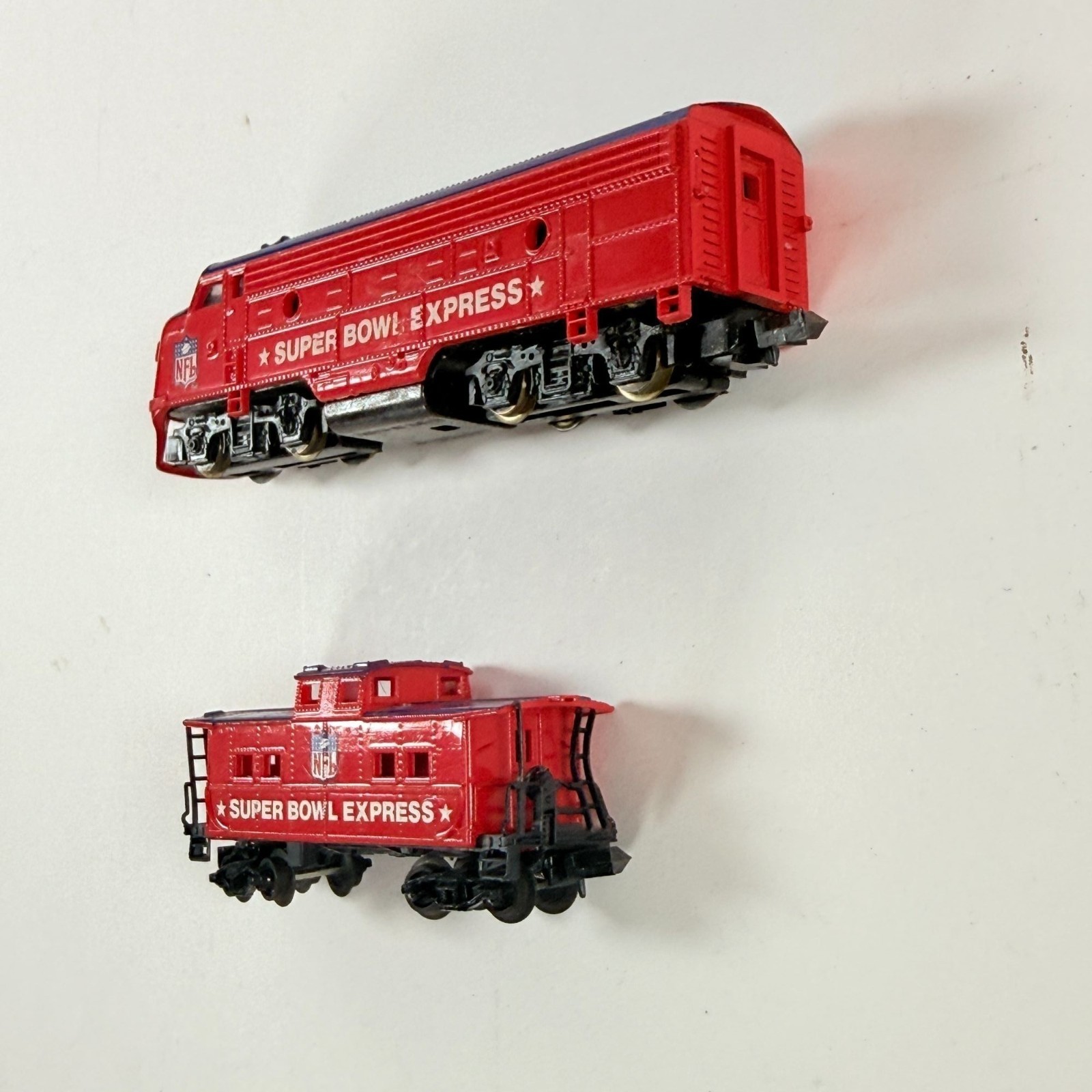 Vintage Life Like N Scale Super Bowl Express F7A Diesel Locomotive Runs Sluggish