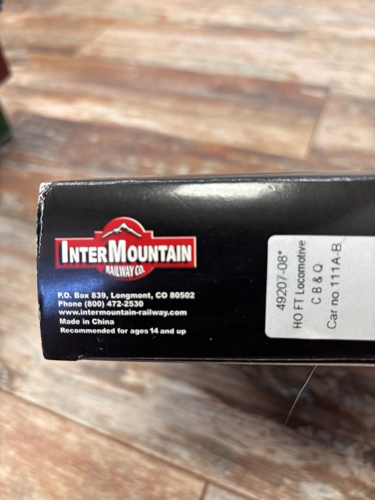 Inter Mountain Hi Locomotive 49207-08* CB&Q Burlington New In box Car No 111A-B