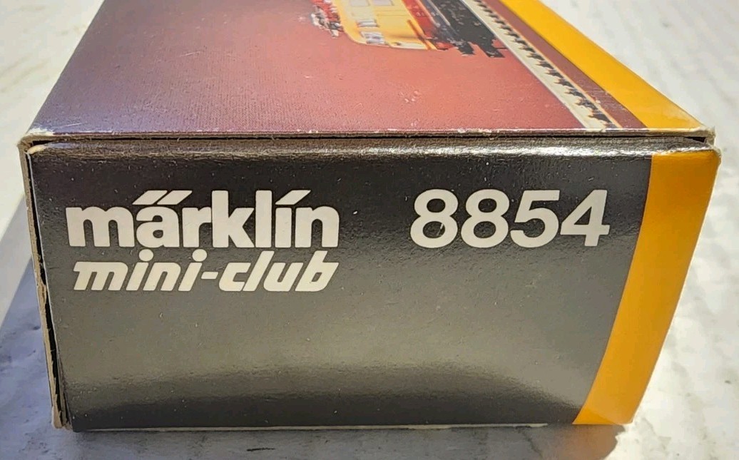 Märklin Z 8854 electric locomotive BR 103 113-7 DB
