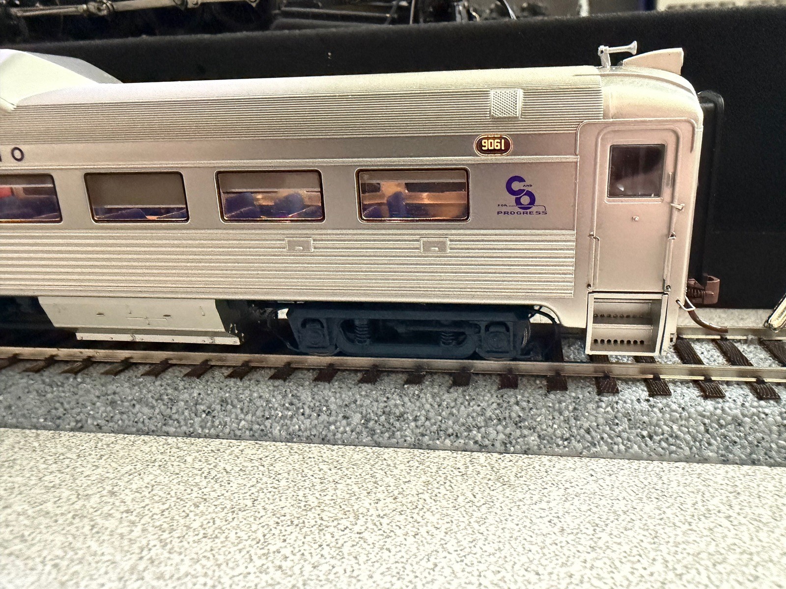 Rapido Trains 16122 Chesapeake & Ohio Ph1b Budd RDC-1 with DCC/Sound #9061