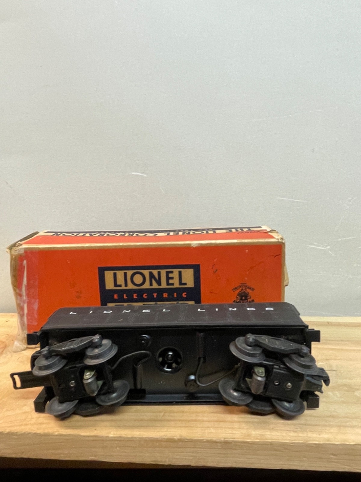 Lionel 665 and 6026W Tender