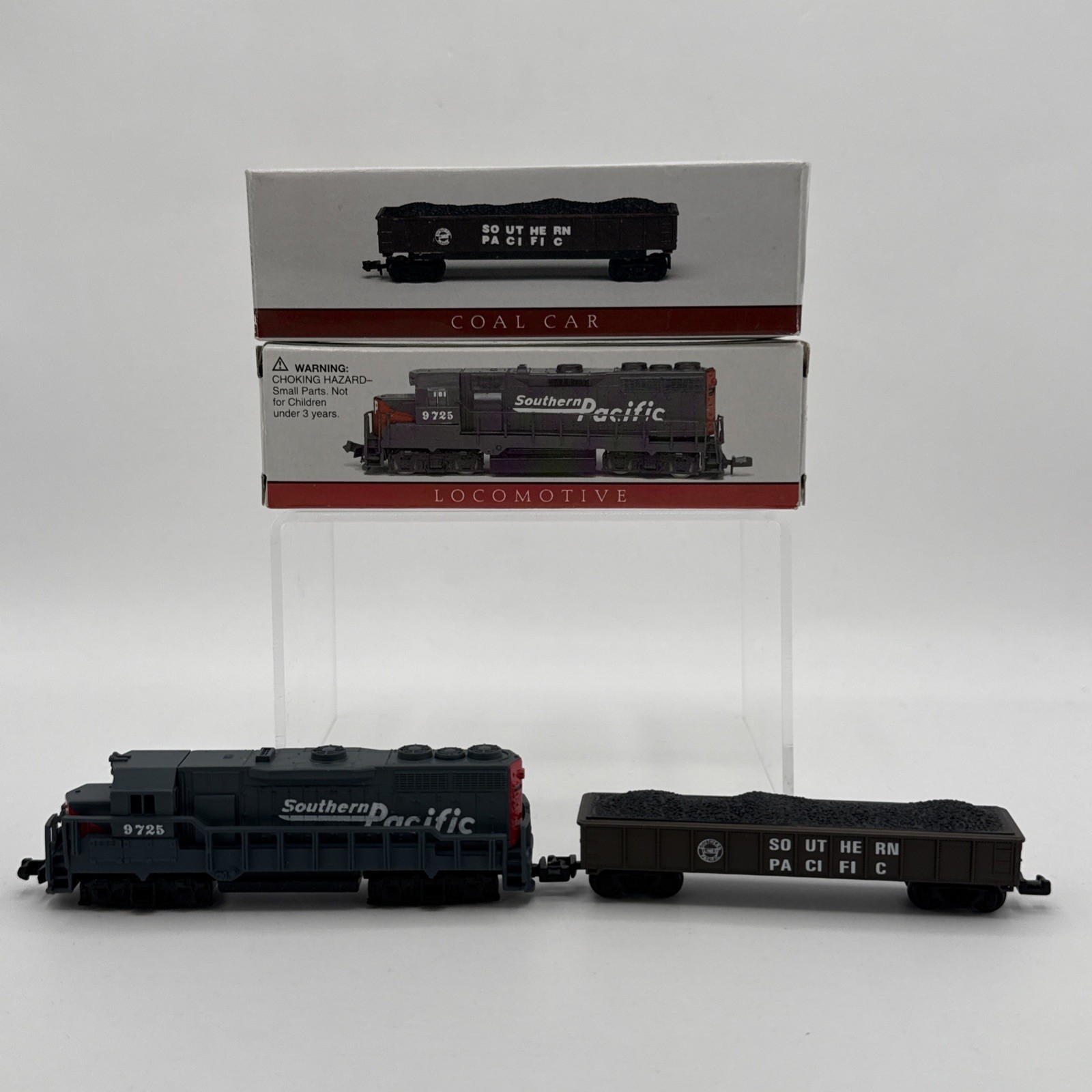 Southern Pacific Locomotive 9725 Train No. 418 High Speed + Coal Car #422 – NIB