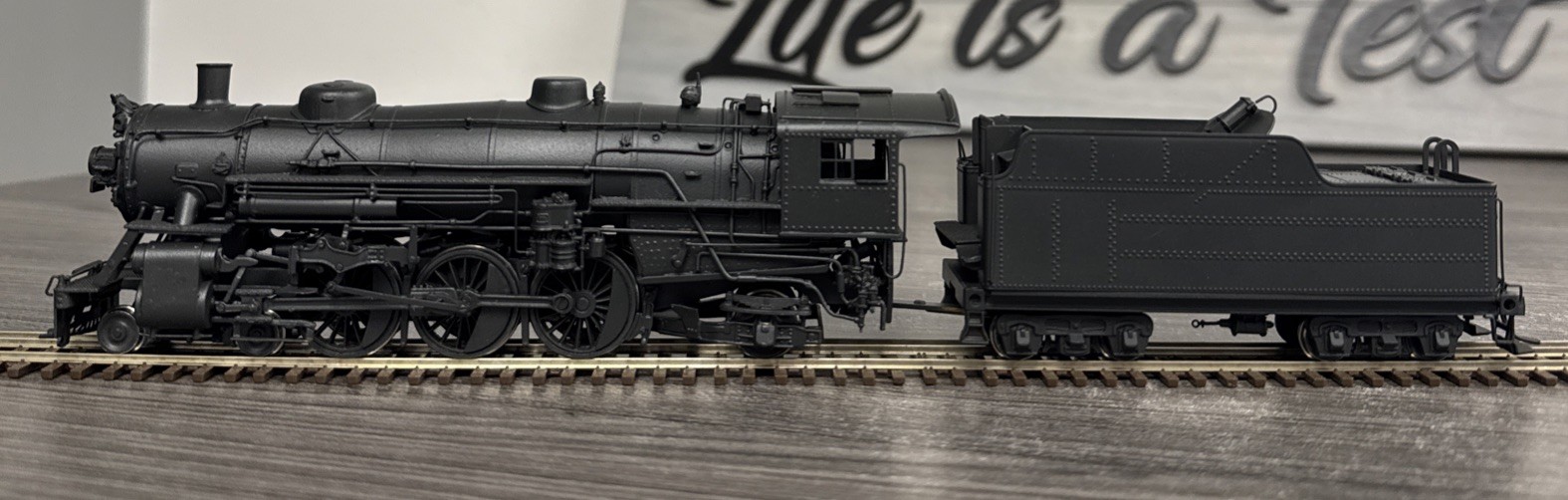 Pacific Fast Mail HO Brass Pacific USRA 4-6-2 – C/Ptd. Black & Needs TLC/DNR!