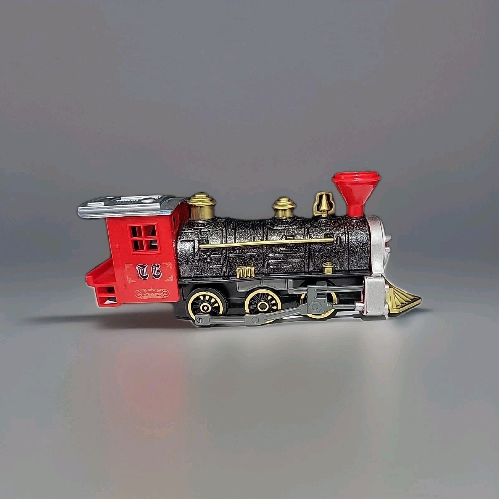 Vintage ToySmith 7042 Pull Back Train Locomotive Toy Red Black Gold 08/13/325