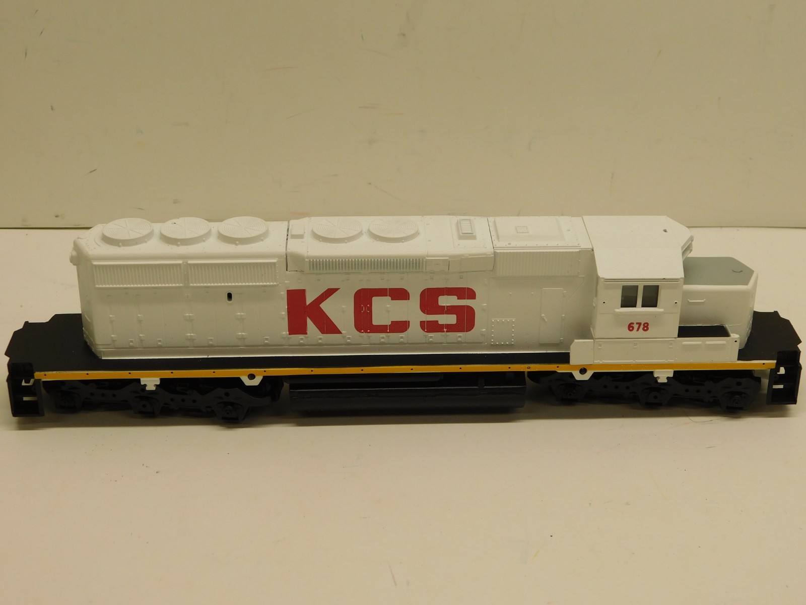 Athearn HO Blue Box Kansas City Southern SD40-2 Engine #678-Unpowered Dummy