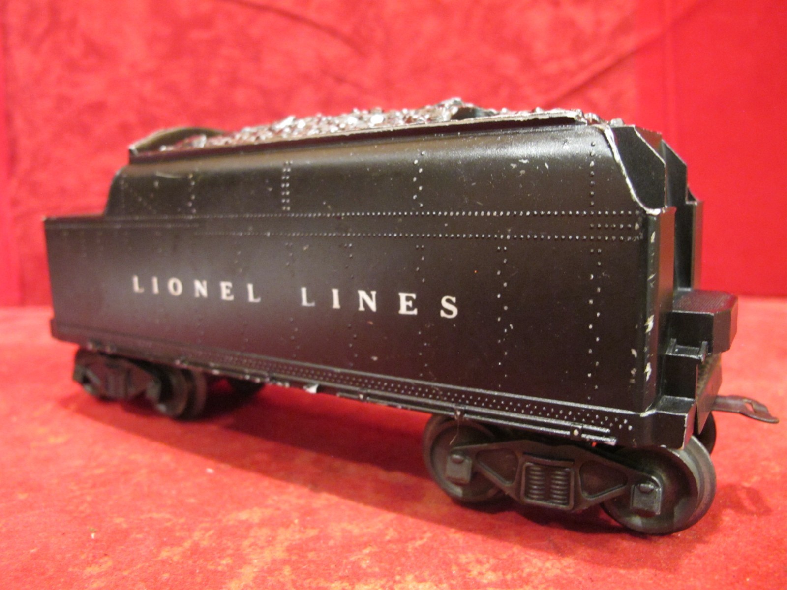 Vintage postwar 1950’S Lionel 6466T Lionel Lines COAL TENDER