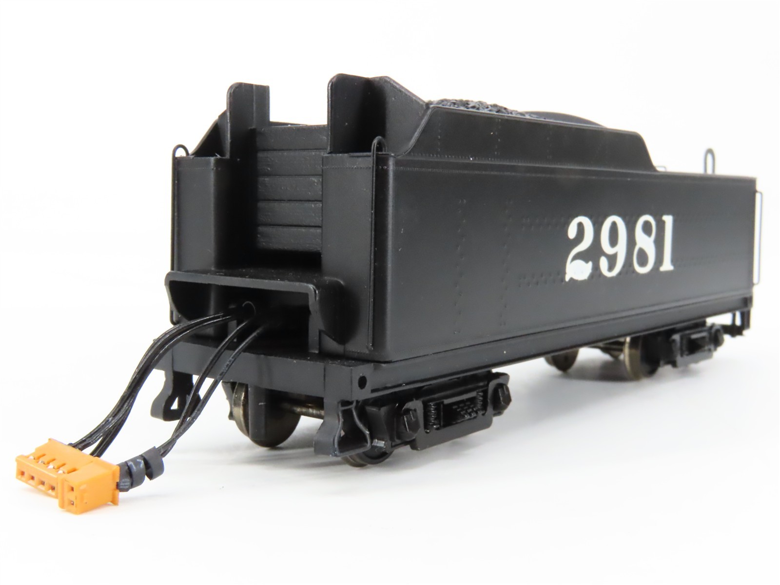 HO Bachmann Spectrum 82506 IC 4-8-2 Heavy Mountain Steam #2981 – DCC Ready