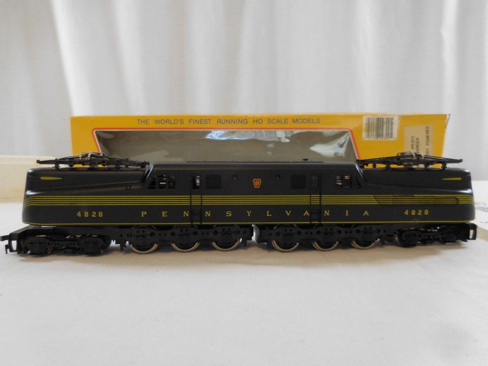 HO Scale IHC Brunswick Green Pennsylvania Dual Drive GG-1 M9301
