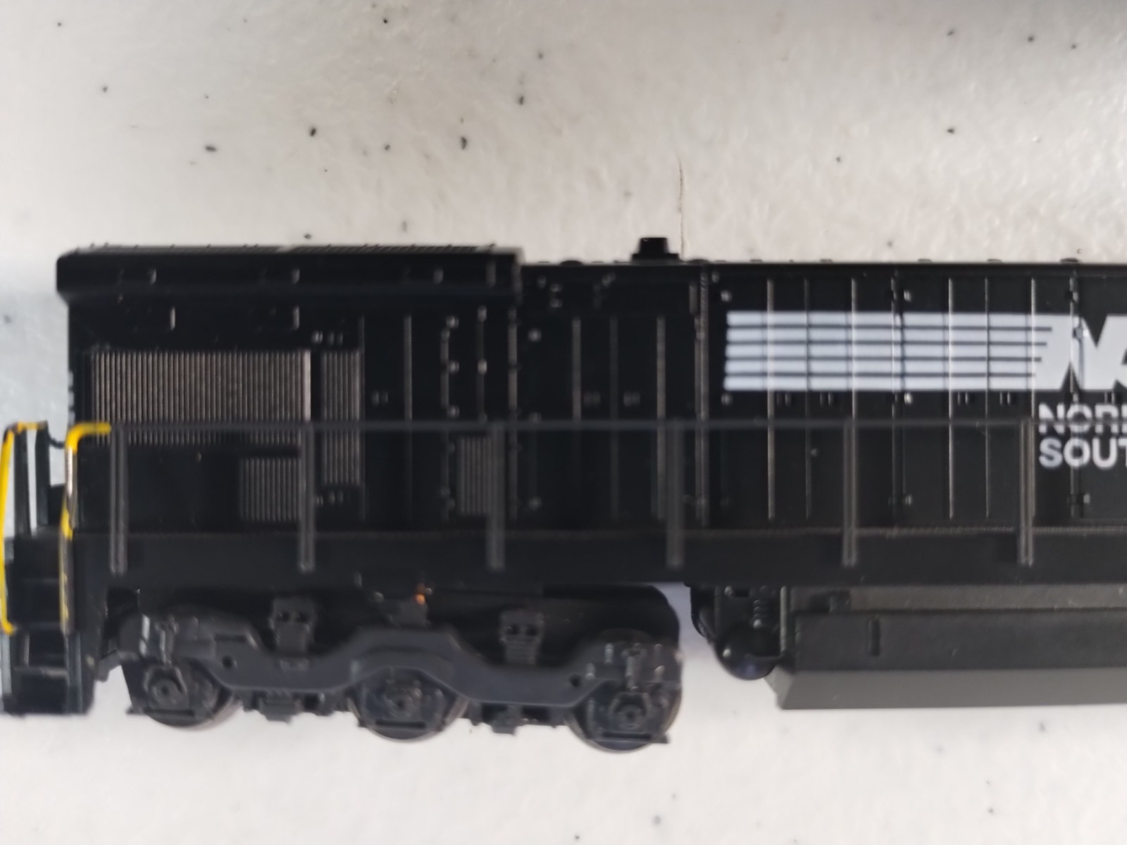 KATO 176-309 GE C30-7 Norfolk Southern #8031 N-Scale DC