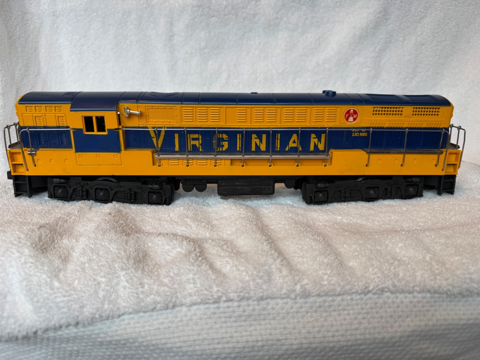 Lionel Virginian Locomotive Engine Blue and Gold