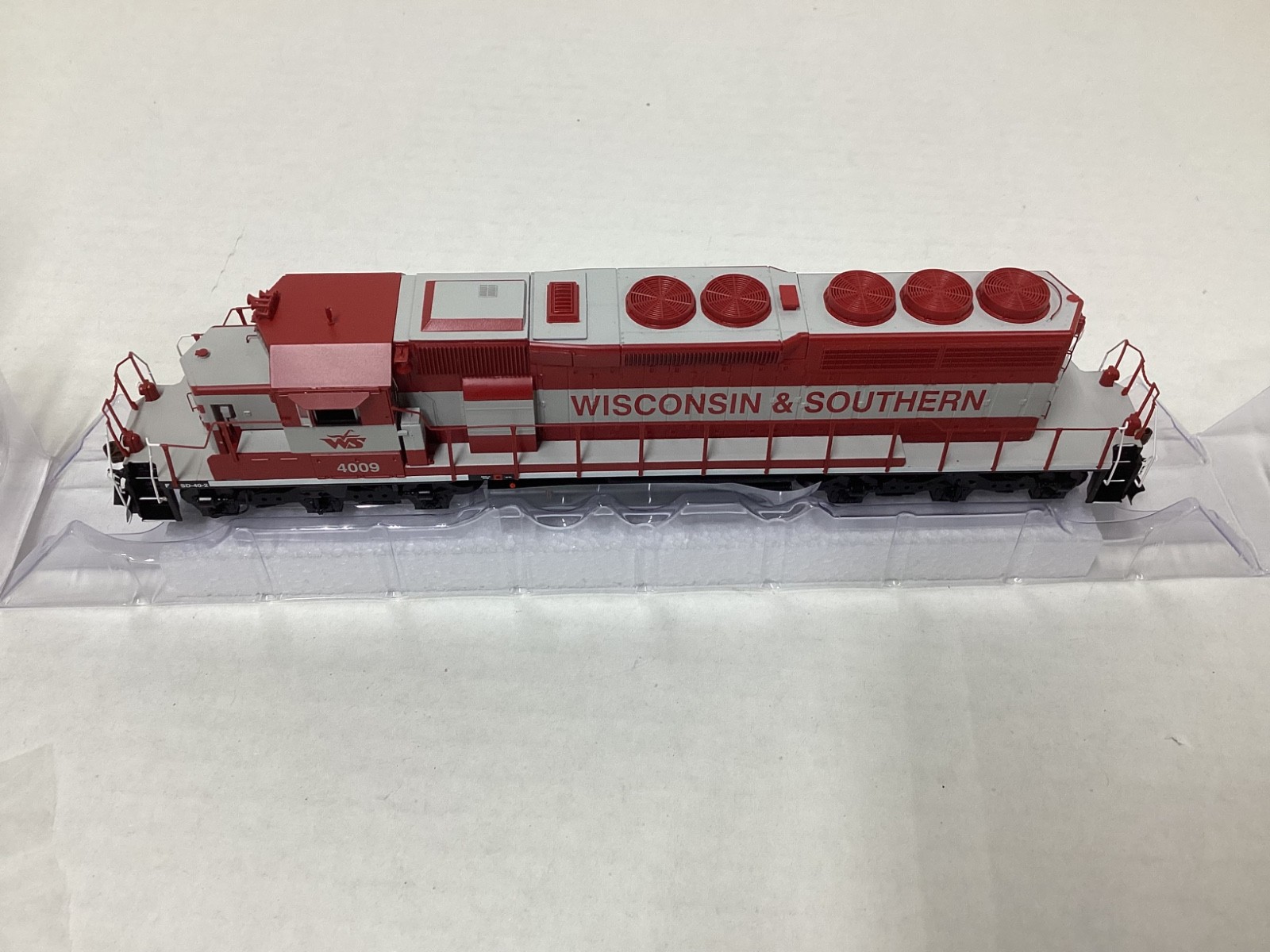 Athearn #1238 HO scale “W&S” SD40-2 DCC ready Rd. #4009