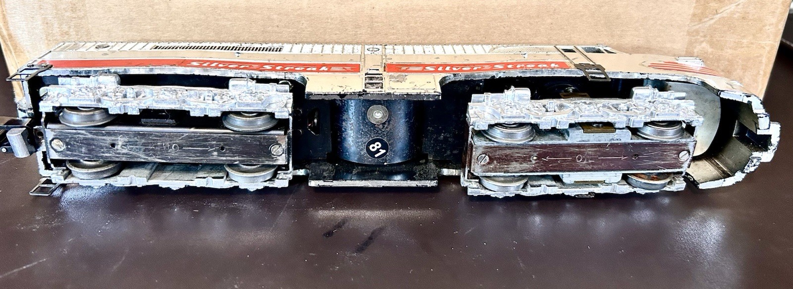 American Flyer “405” Silver Streak diesel locomotive (#81)