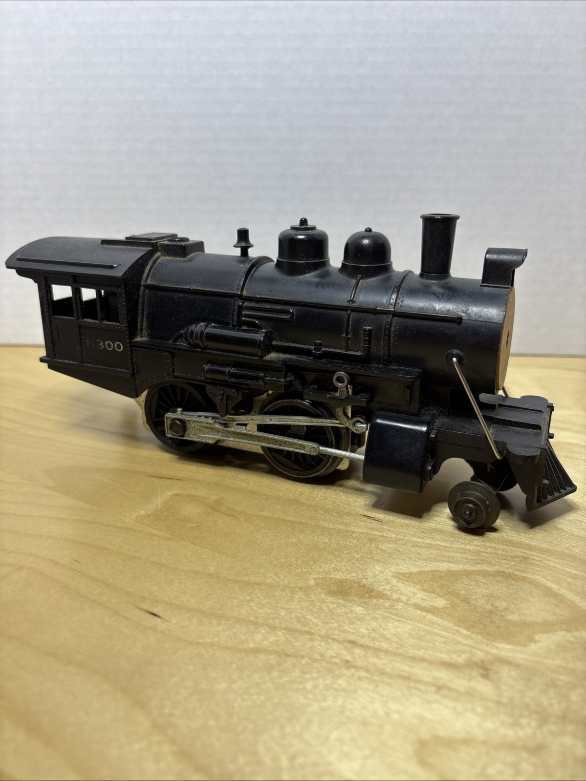 Lionel 8300 Steam Locomotive 2-4-0 ATSF Santa Fe