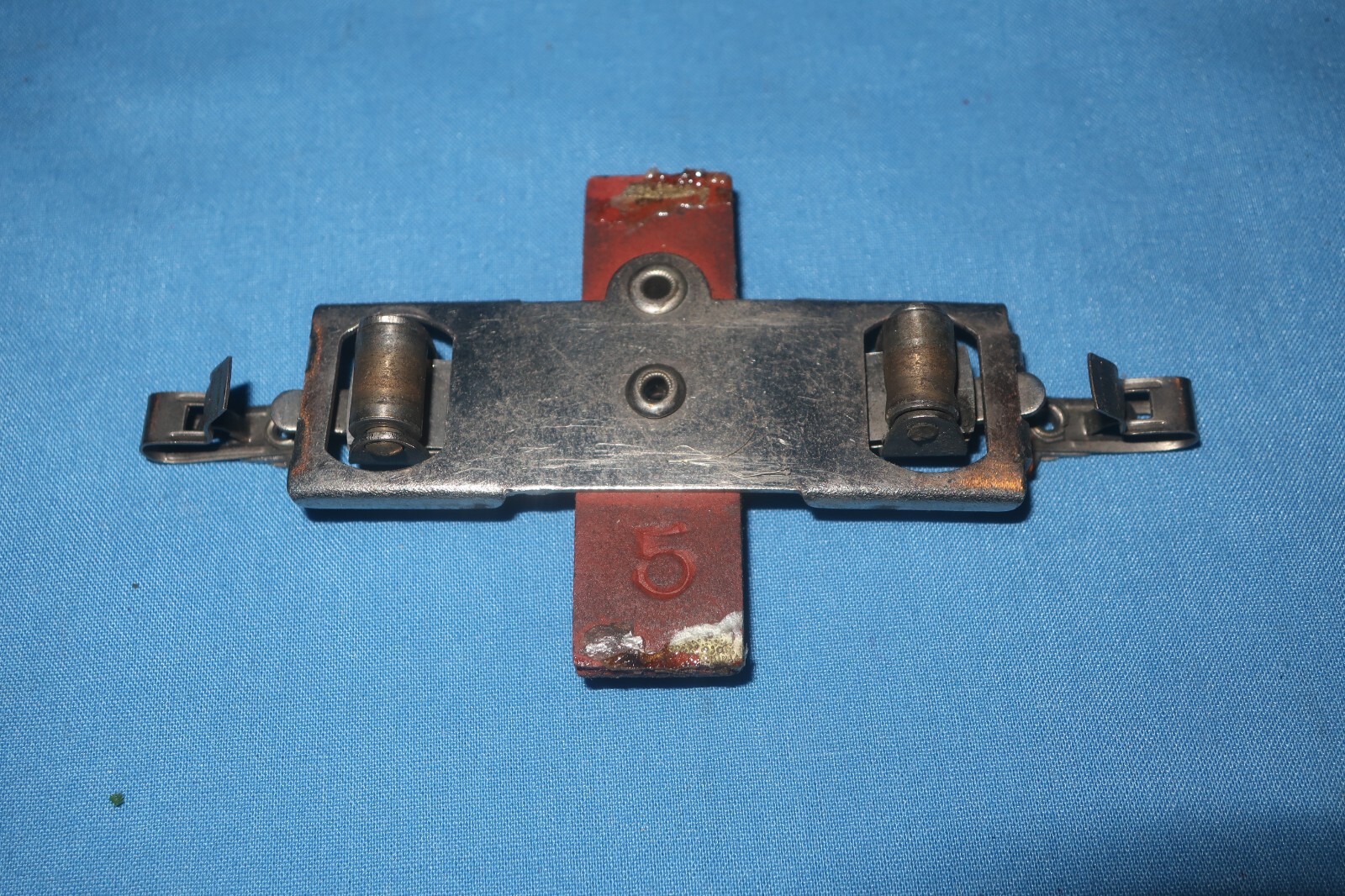 Dorfan #51 O Gauge Locomotive Pick-up Assembly.