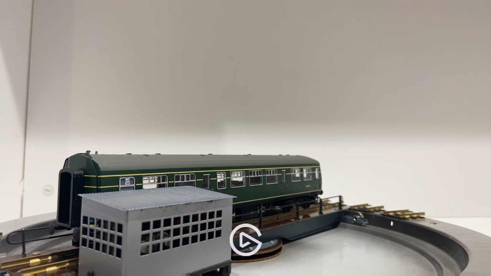 Bachmann Branch-line 32-286 Class 101 2 Car DMU BR Green DCC Ready 21 Pin