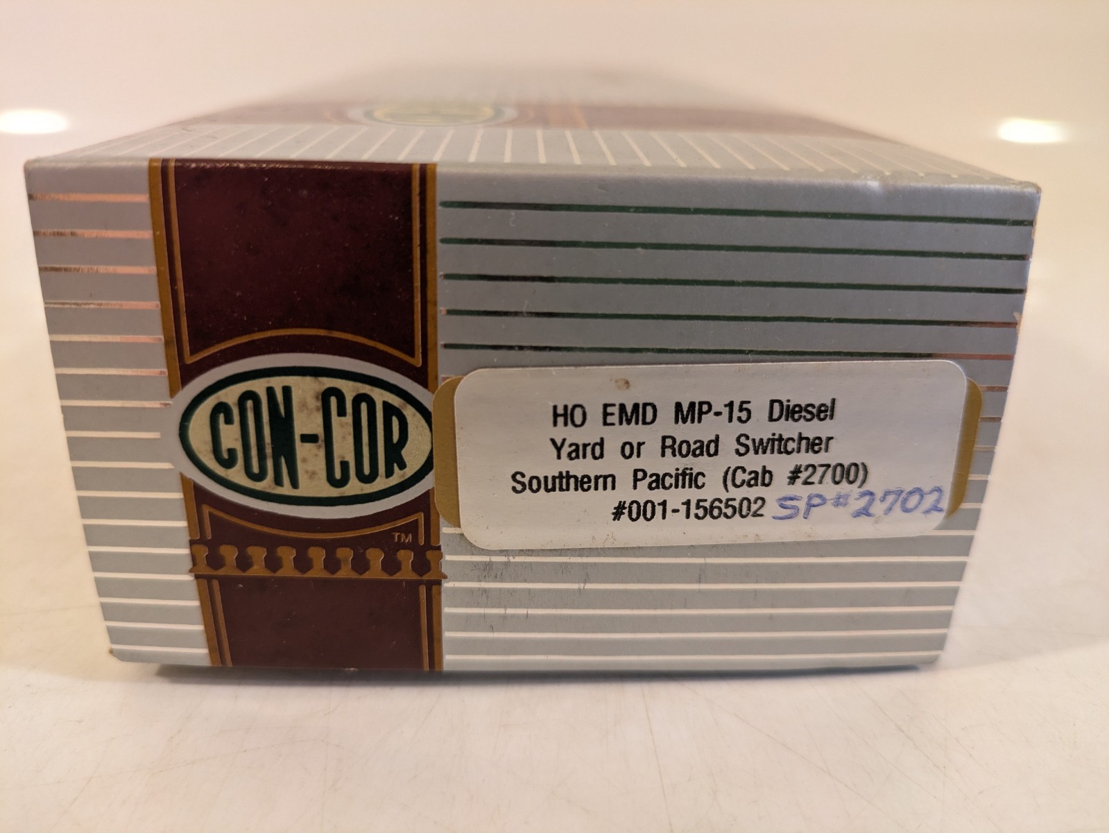 HO EMD MP-15 SP Southern Pacific #2702 DC NIB NOS # 1-156502